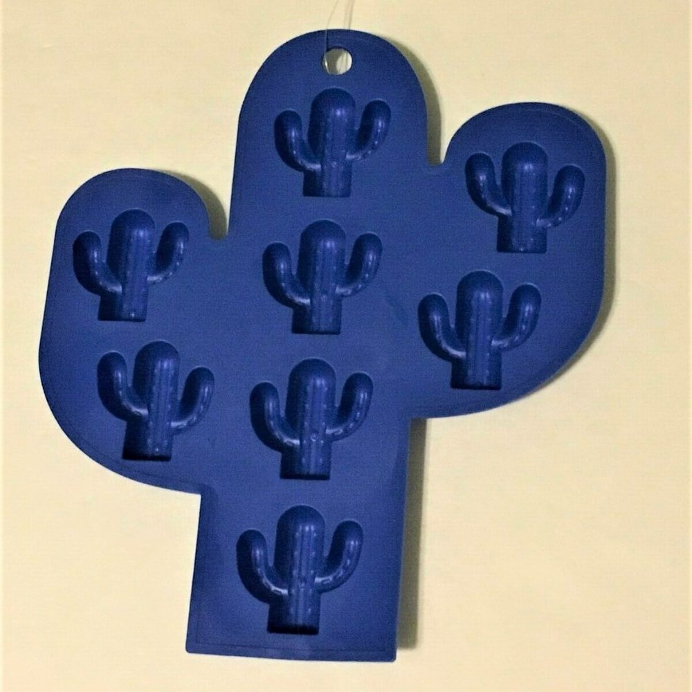 Cactus Ice Tray Silicone Candy Molds Arts & Crafts Soap Candle Party Blue